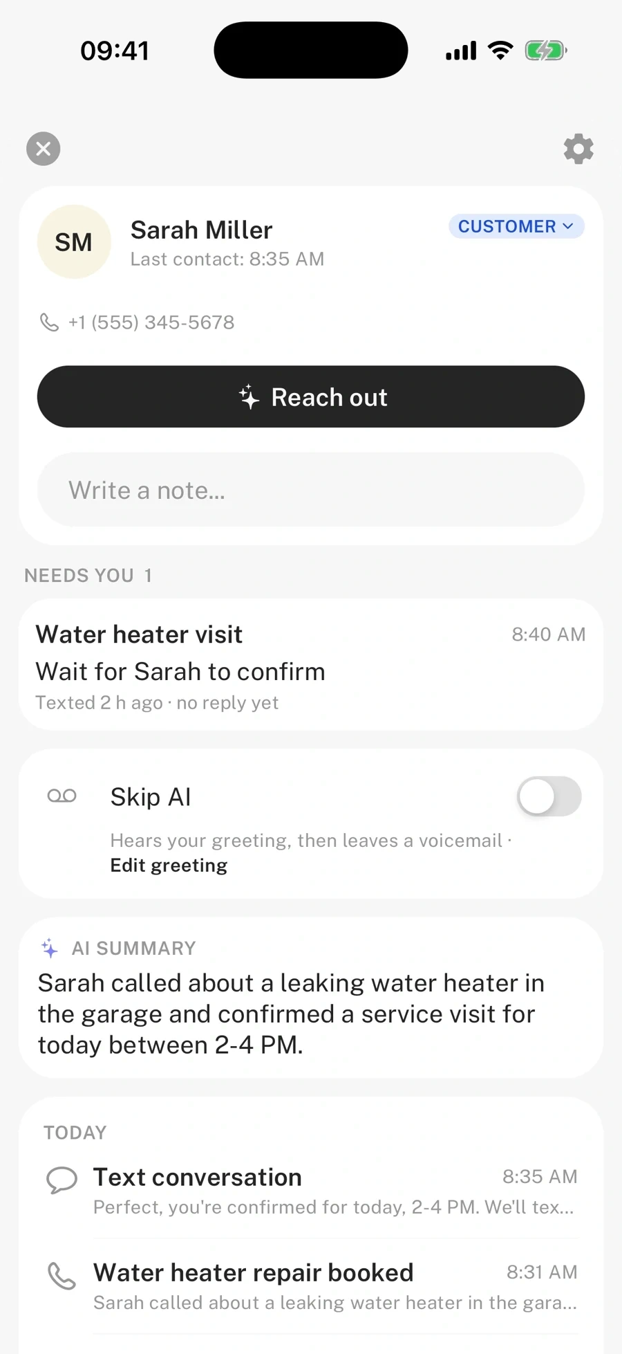 SkipCalls iPhone app: customer profile with calls, texts and bookings